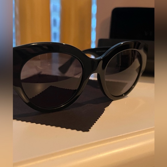 EUC Versace Sunglasses - Picture 10 of 11